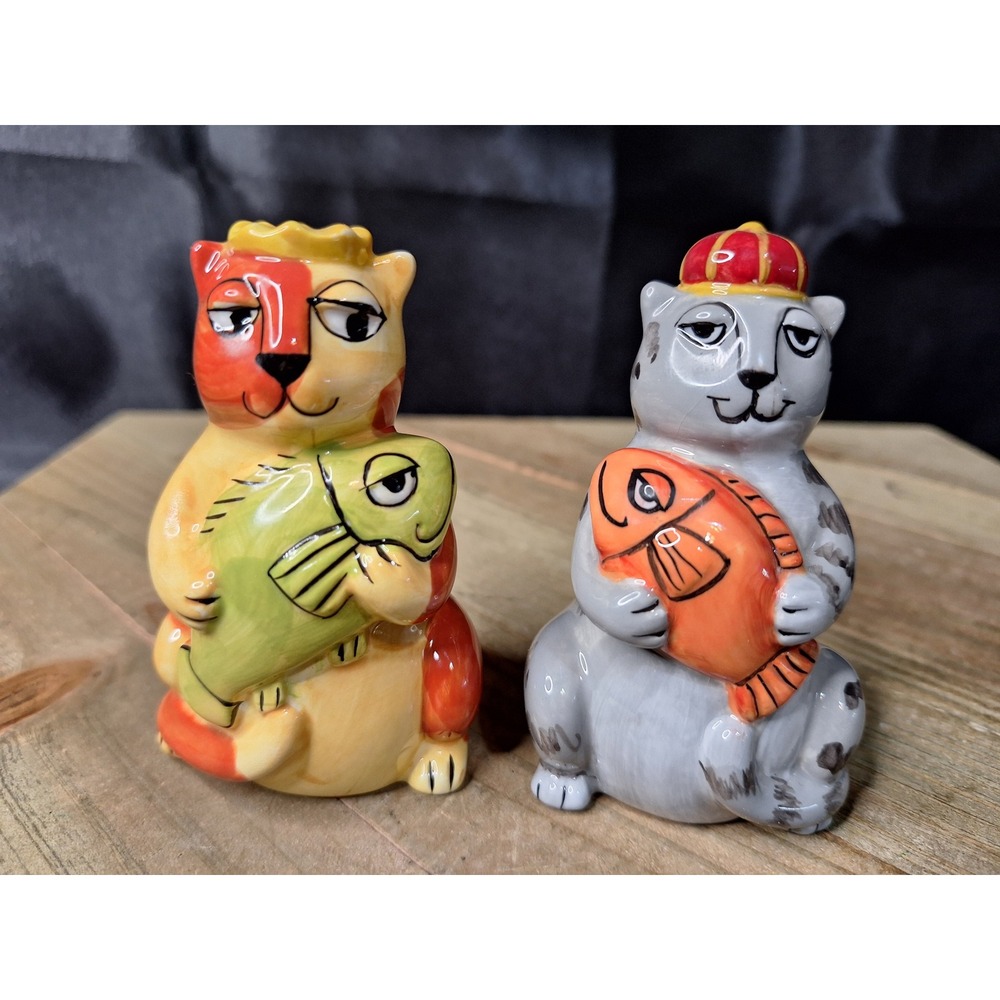 Vintage Ursula Dodge Ceramic Cat Salt and Pepper Shakers Set with Fish